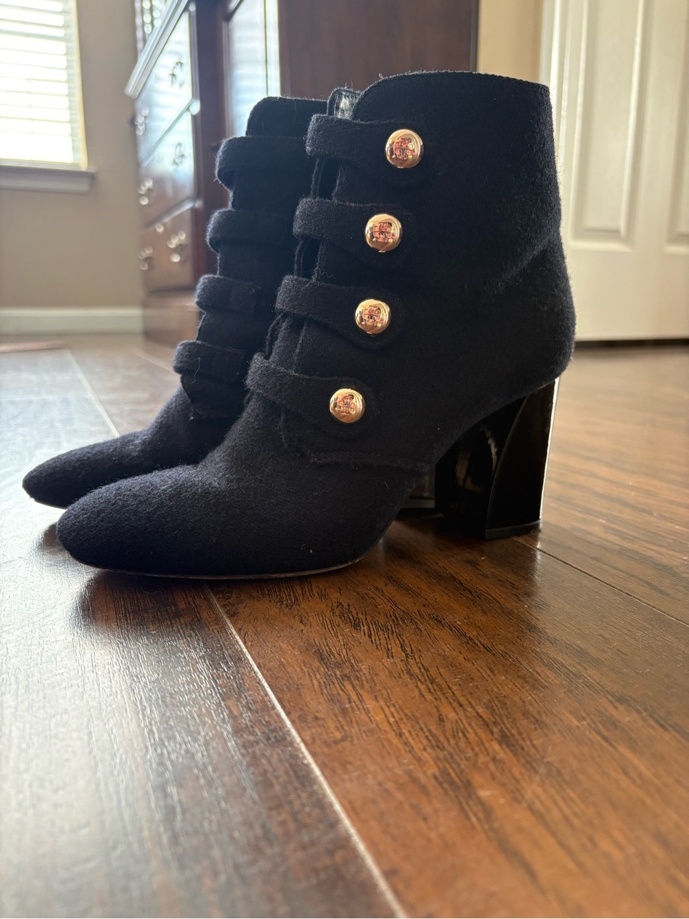 Tory Burch size 8 black wool Marissa ankle booties